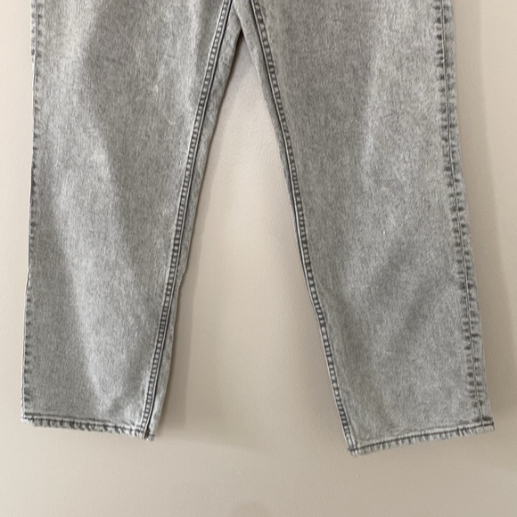 H&M High Rise Straight Leg Denim Jeans Light Acid Wash Gray Size 12 - Picture 3 of 14